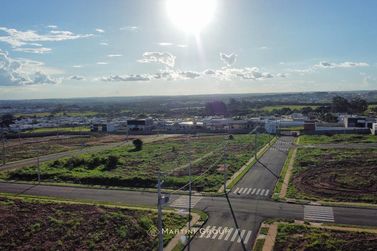 Terreno &agrave; venda - 354m&sup2; - Condom&iacute;nio Residencial Mantiqueira