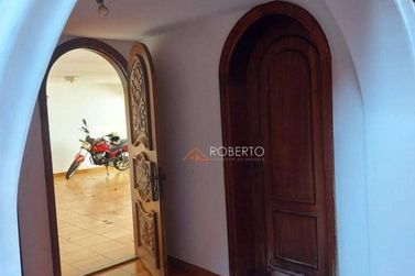 Casa &agrave; venda - 338m&sup2; - Centro