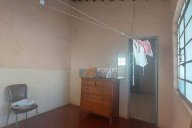 Casa &agrave; venda - 240m&sup2; - Centro