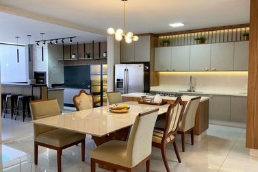 Casa &agrave; venda - 230m&sup2; - Royal Park Residence