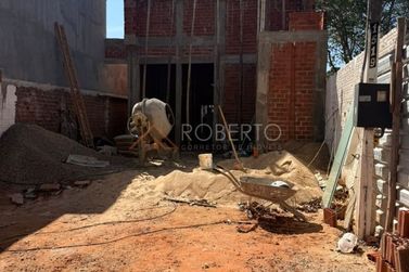 Casa &agrave; venda - 210m&sup2; - Jardim Ouro Branco