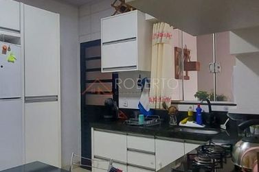 Casa &agrave; venda - 180m&sup2; - Jardim O&aacute;sis