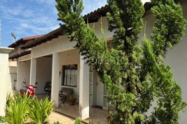 Casa &agrave; venda - 297m&sup2; - Jardim S&atilde;o Jo&atilde;o