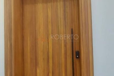 Casa &agrave; venda - 390m&sup2; - MONTE CRISTO