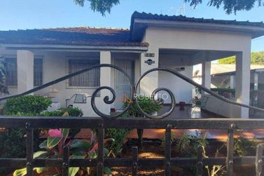 Casa &agrave; venda - 240m&sup2; - Centro