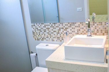 Casa &agrave; venda - 400m&sup2; - Condom&iacute;nio &Aacute;guas do Paran&aacute;