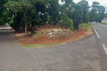 Terreno &agrave; venda - 337m&sup2; - Distrito Sumar&eacute; (Sumar&eacute;)