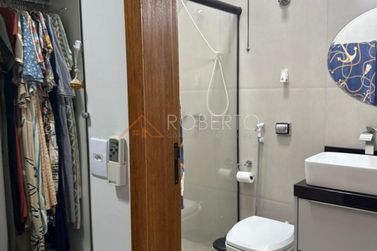 Casa &agrave; venda - 300m&sup2; - Jardim O&aacute;sis