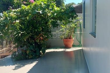 Casa &agrave; venda - 170m&sup2; - Jardim Igua&ccedil;u
