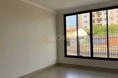 Casa &agrave; venda - 300m&sup2; - Jardim Santos Dumont