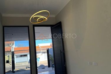 Casa &agrave; venda - 210m&sup2; - Jardim Ouro Branco