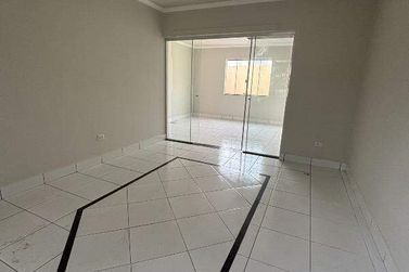 Sobrado para alugar - 178m&sup2; - Centro