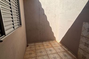 Casa para alugar - 45m&sup2; - Jardim Santos Dumont