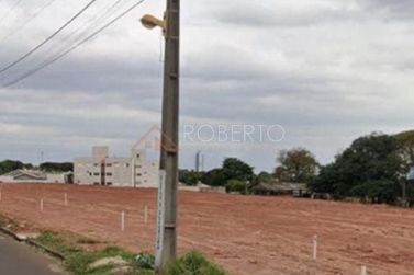 Terreno &agrave; venda - 330m&sup2; - Monte Cristo