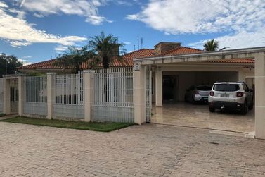 Casa &agrave; venda - 361m&sup2; - Jardim Santos Dumont