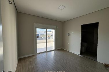 Casa para alugar - 305m&sup2; - Condom&iacute;nio Parthenon
