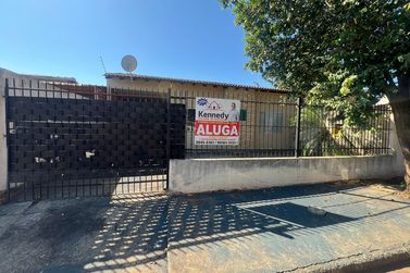 Casa &agrave; venda - 200m&sup2; - H&eacute;lio Lopes