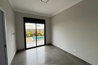Casa &agrave; venda - 195m&sup2; - Condom&iacute;nio Parthenon