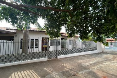 Casa &agrave; venda - 191m&sup2; - Jardim Ouro Branco