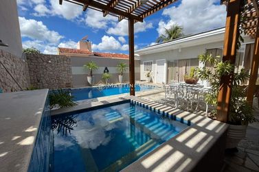 Casa &agrave; venda - 400m&sup2; - Condom&iacute;nio Deltaville