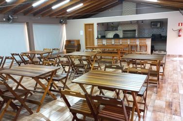 Ch&aacute;cara &agrave; venda - 1500m&sup2; - Centro