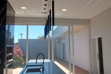 Casa &agrave; venda - 328m&sup2; - MONTE CRISTO
