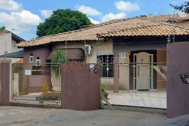 Casa &agrave; venda - 851m&sup2; - Jardim Santos Dumont