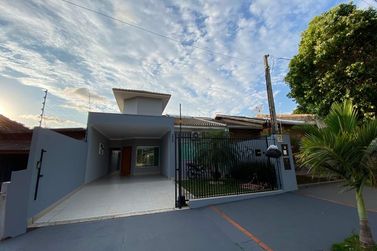 Casa &agrave; venda - 150m&sup2; - Centro
