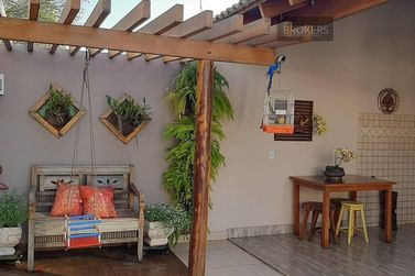 Casa &agrave; venda - 270m&sup2; - Jardim Igua&ccedil;u