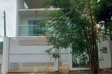 Sobrado &agrave; venda - 600m&sup2; - Jardim Ouro Branco