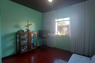 Casa &agrave; venda - 240m&sup2; - Centro