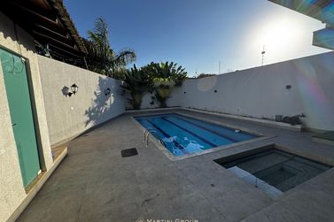 Sobrado para alugar - 306m&sup2; - Jardim Simara