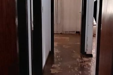 Casa &agrave; venda - 145m&sup2; - Jardim Ouro Branco