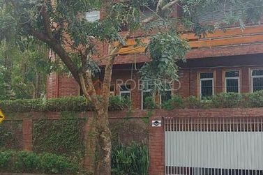 Sobrado &agrave; venda - 250m&sup2; - Centro
