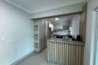 Sobrado para alugar - 306m&sup2; - Jardim Simara