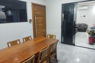 Casa &agrave; venda - 360m&sup2; - MONTE CRISTO
