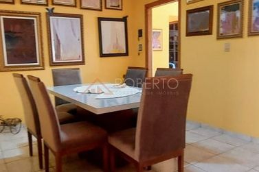 Casa &agrave; venda - 851m&sup2; - Jardim Santos Dumont