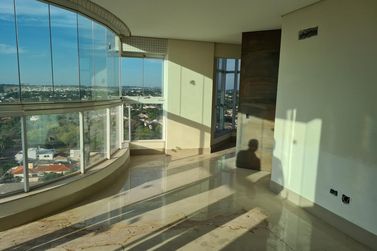 Apartamento &agrave; venda - 176m&sup2; - Centro
