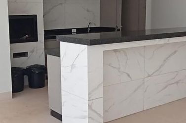 Sal&atilde;o Comercial &agrave; venda - 182m&sup2; - Centro