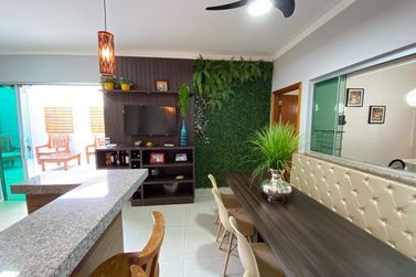 Casa &agrave; venda - 150m&sup2; - Centro