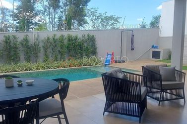 Casa &agrave; venda - 450m&sup2; - Jardim Asa Branca