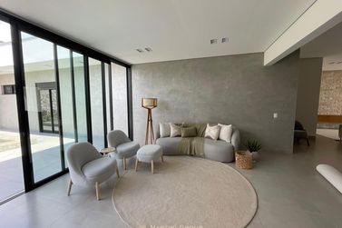 Casa &agrave; venda - 220m&sup2; - Condom&iacute;nio Bougainville