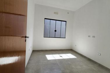 Casa &agrave; venda - 68m&sup2; - JARDIM PORTO SEGURO