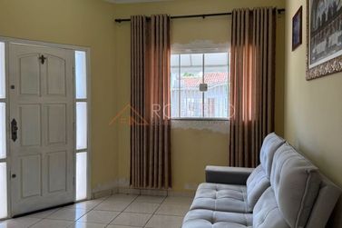 Casa &agrave; venda - 637m&sup2; - Centro