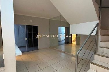 Sobrado &agrave; venda - 174m&sup2; - Jardim Ouro Branco