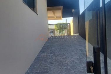 Casa &agrave; venda - 450m&sup2; - Jardim O&aacute;sis