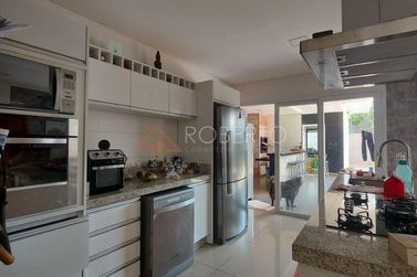 Sobrado &agrave; venda - 450m&sup2; - Jardim O&aacute;sis