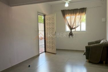 Casa &agrave; venda - 224m&sup2; - Centro