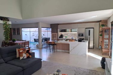 Sobrado &agrave; venda - 214m&sup2; - Jardim das Na&ccedil;&otilde;es