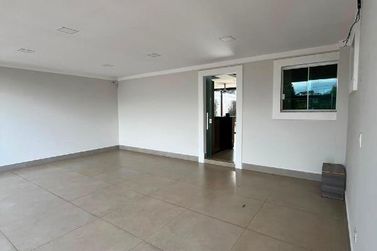 Casa para alugar - 288m&sup2; - Jardim S&atilde;o Jorge
